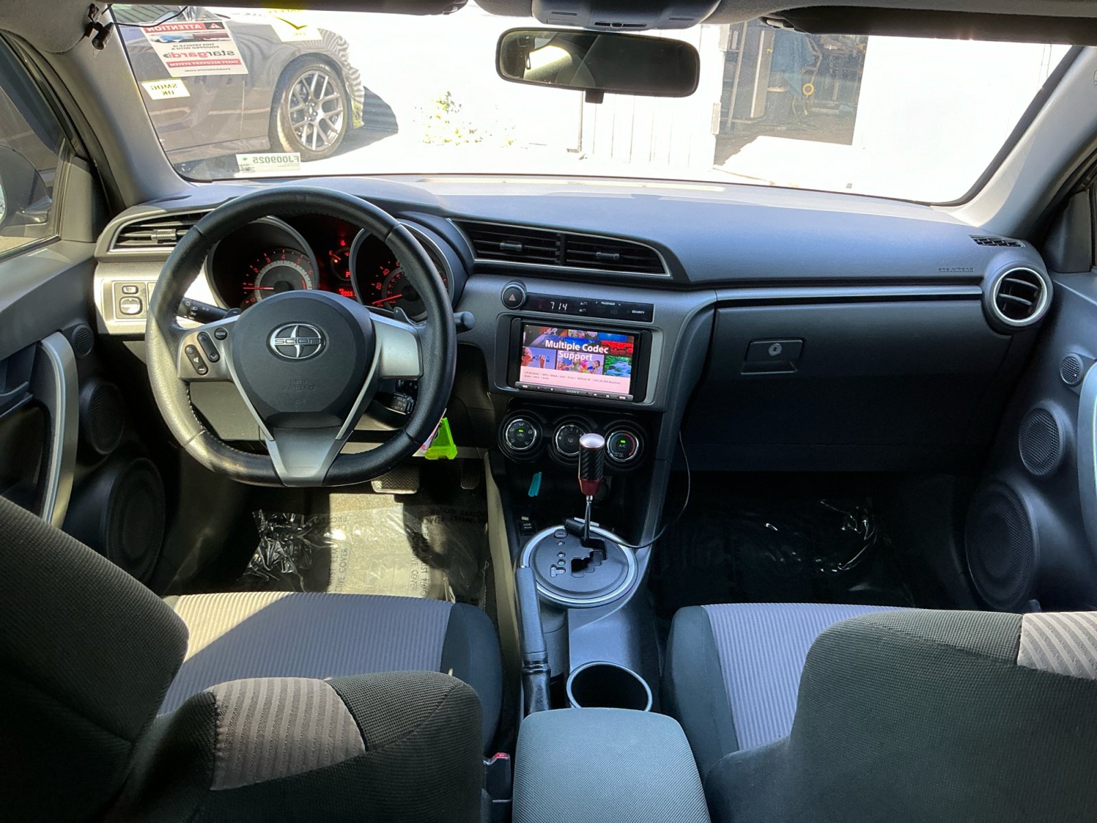 Used 2015 Scion tC FWD image 17