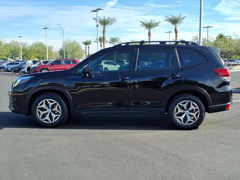 Certified 2023 Subaru Forester Premium image 3