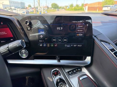 Used 2022 Chevrolet Corvette Stingray Premium Cpe w/ Z51 Performance Package RWD image 10