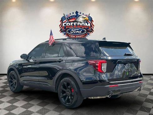 Certified 2023 Ford Explorer ST-Line AWD/4WD image 6