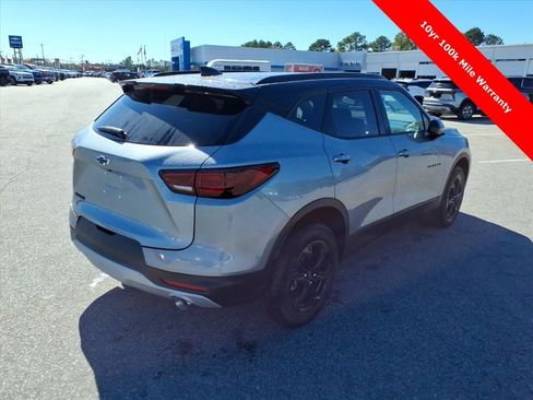 New 2025 Chevrolet Blazer LT w/ Midnight/Sport Edition image 5