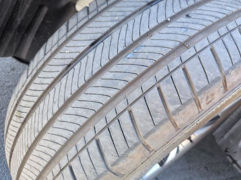 Used 2025 Honda Pilot Touring image 12