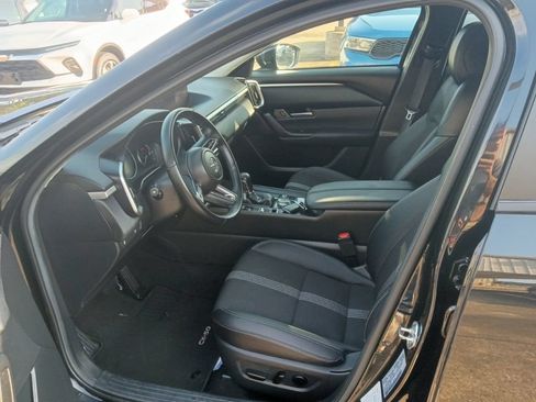 Used 2025 MAZDA CX-50 AWD 2.5 S w/ Preferred Package image 4