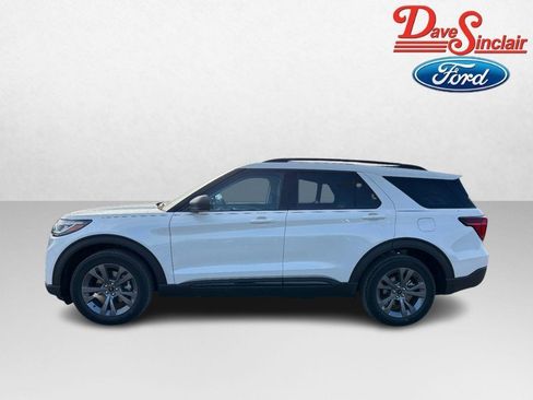 New 2026 Ford Explorer Active w/ Active Comfort Package image 10