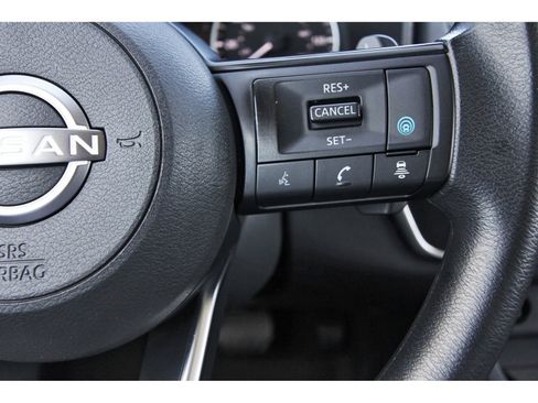 Used 2024 Nissan Rogue SV FWD image 19