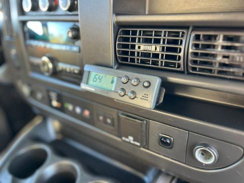 Used 2019 GMC Savana 3500 w/ Power Convenience Package RWD image 20