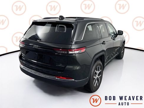 Used 2023 Jeep Grand Cherokee Limited w/ Luxury Tech Group II AWD/4WD image 8