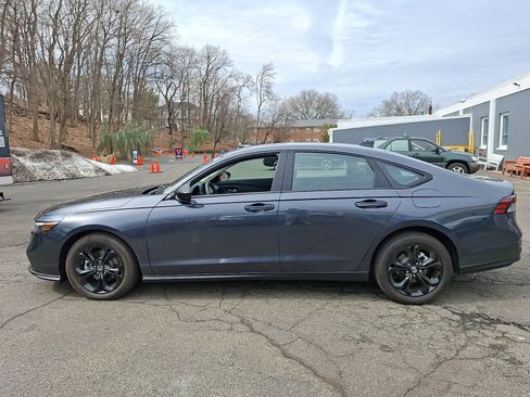 Certified 2025 Honda Accord SE image 10