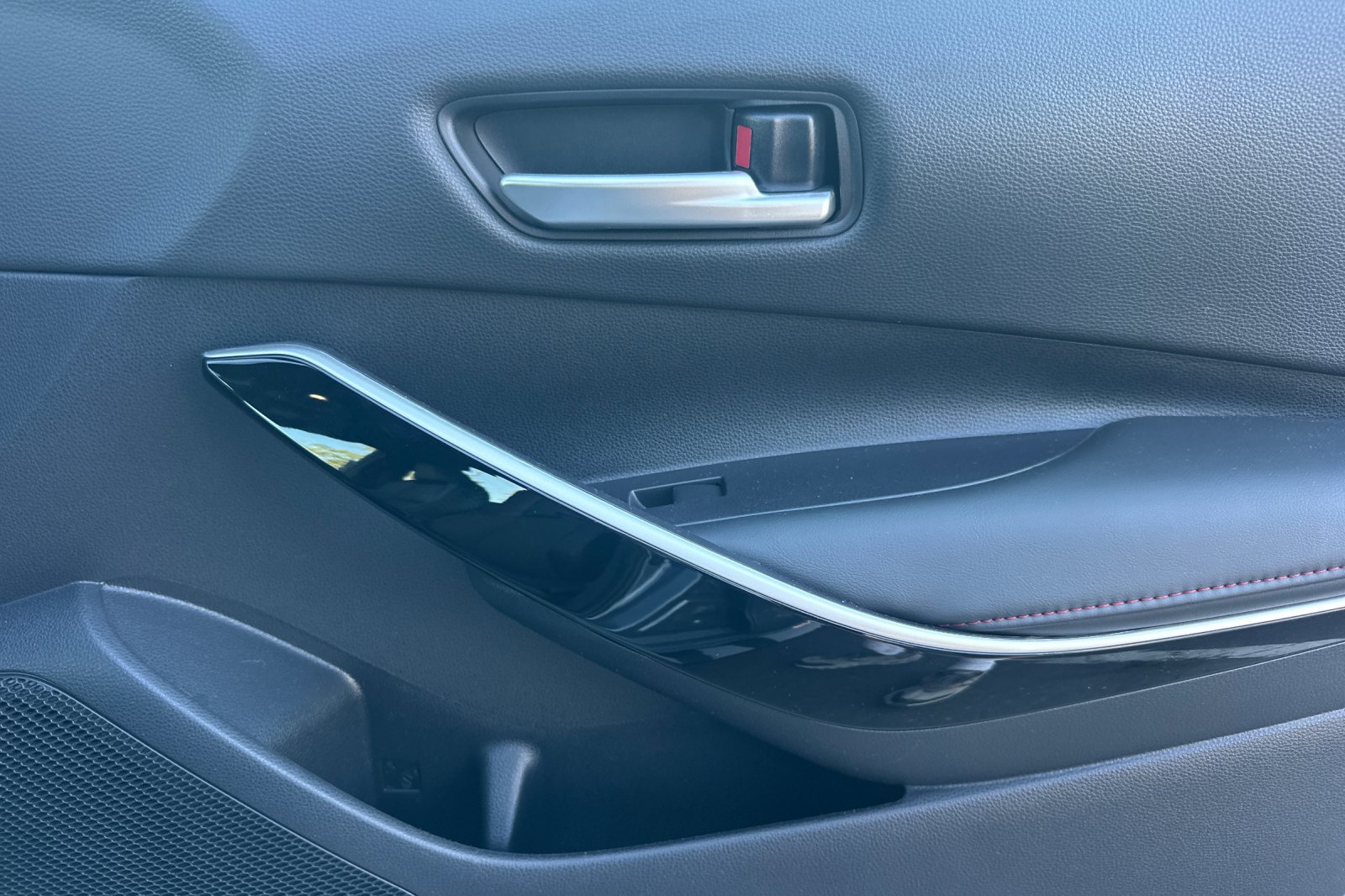Certified 2024 Toyota Corolla XSE FWD image 19