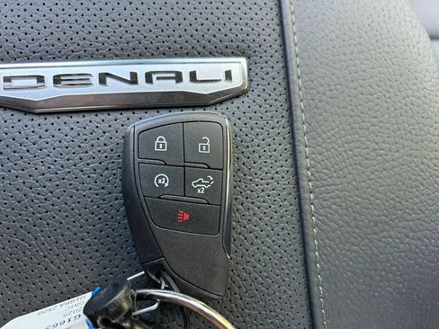New 2026 GMC Sierra 2500 Denali AWD/4WD image 40