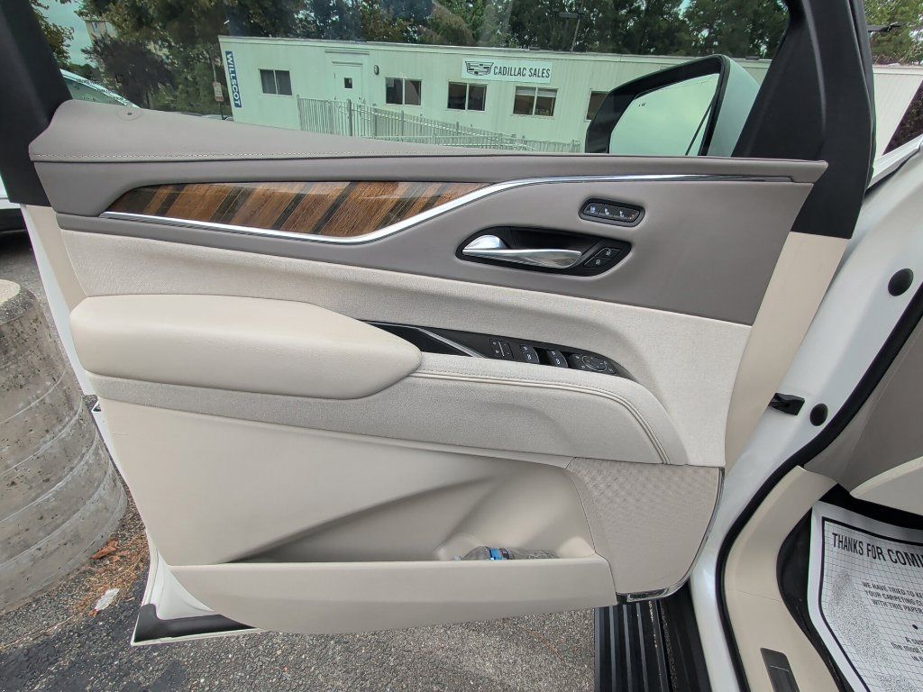 Used 2021 Cadillac Escalade Sport Platinum AWD/4WD image 10