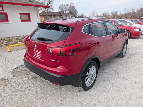 Used 2018 Nissan Rogue Sport SV w/ SV All-Weather Package image 3