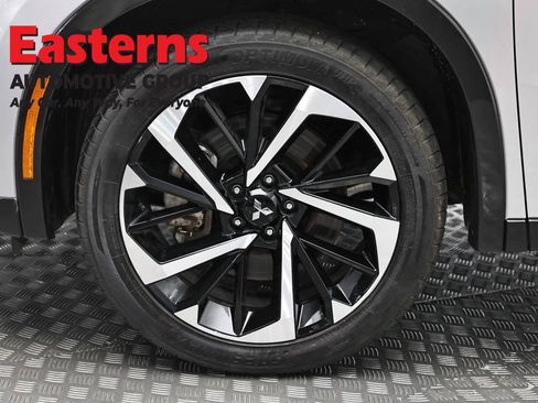 Used 2023 Mitsubishi Outlander SE AWD/4WD image 31
