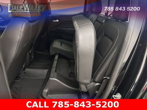 Used 2021 Chevrolet Colorado Z71 w/ Z71 Midnight Edition image 19