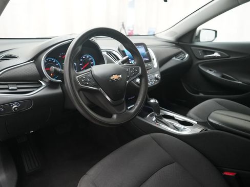 Used 2020 Chevrolet Malibu LT FWD image 8