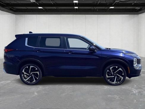 Used 2024 Mitsubishi Outlander SE FWD image 4