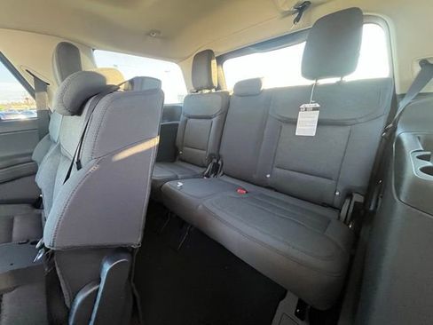 New 2026 Ford Expedition Active image 9