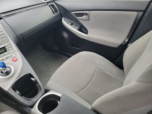 Used 2013 Toyota Prius Two image 15