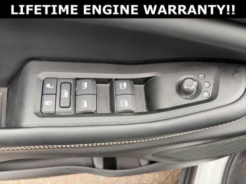 Used 2024 Jeep Grand Cherokee Altitude image 19