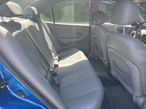 Used 2004 Hyundai Elantra GT FWD image 19