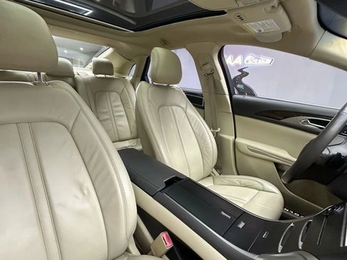 Used 2014 Lincoln MKZ w/ Equipment Group 101A Select image 30