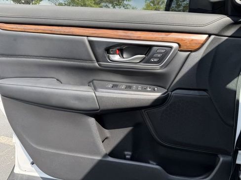 Used 2022 Honda CR-V Touring image 9