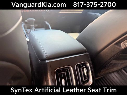 Certified 2025 Kia Sorento S w/ Panoramic Sunroof Package FWD image 26