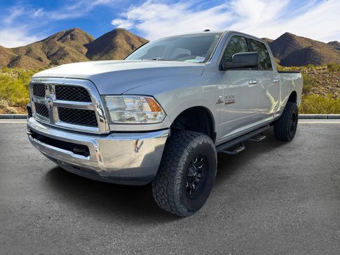 Used 2015 RAM 2500 SLT AWD/4WD image 2