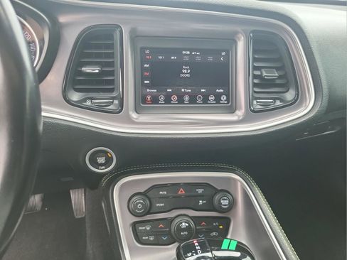 Used 2020 Dodge Challenger SXT RWD image 12