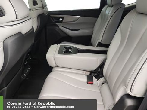 Used 2022 Acura MDX SH-AWD w/ Advance Package image 25