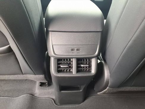 New 2026 Chevrolet Equinox LT w/ Convenience Package II FWD image 18
