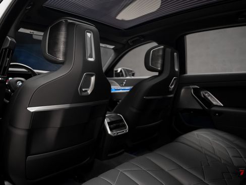 Used 2024 BMW i7 M70 AWD/4WD image 69