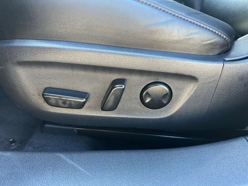 Used 2026 MAZDA MAZDA3 s FWD image 22