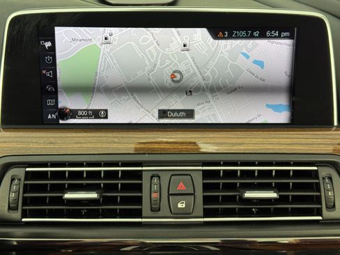 Used 2017 BMW M6 Convertible image 26