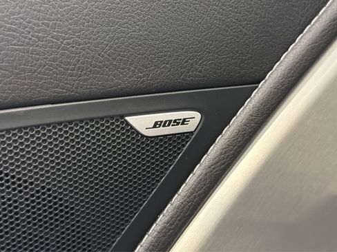 Used 2017 Chevrolet Corvette Stingray Coupe w/ Carbon Flash Badge Package RWD image 18