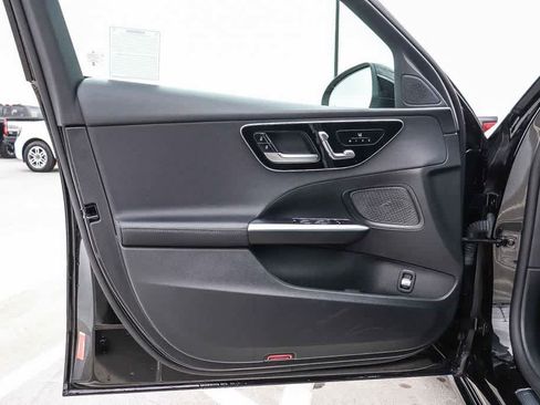Used 2024 Mercedes-Benz C 300 Sedan image 21