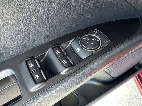 Used 2017 Ford Fusion SE w/ Fusion SE Technology Package FWD image 24