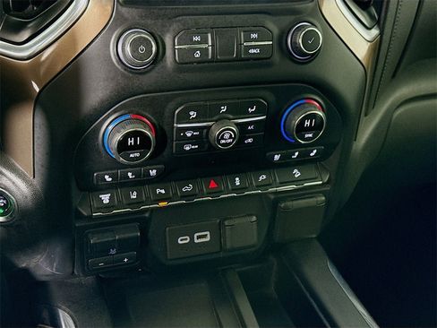 Used 2021 Chevrolet Silverado 3500 High Country w/ Safety Package II image 10