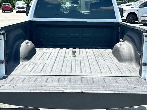 Used 2024 RAM 2500 Big Horn AWD/4WD image 28