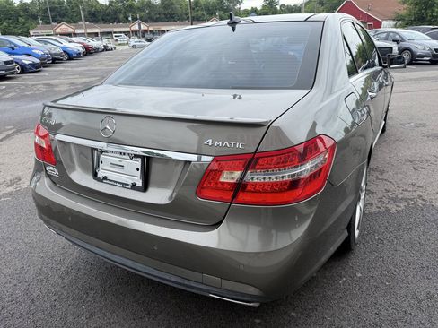 Used 2011 Mercedes-Benz E 550 4MATIC Sedan w/ Premium 2 Pkg image 7