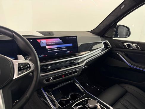 Used 2023 BMW X7 xDrive40i w/ M Sport Package AWD/4WD image 24