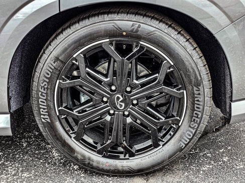 New 2026 INFINITI QX80 4WD image 10