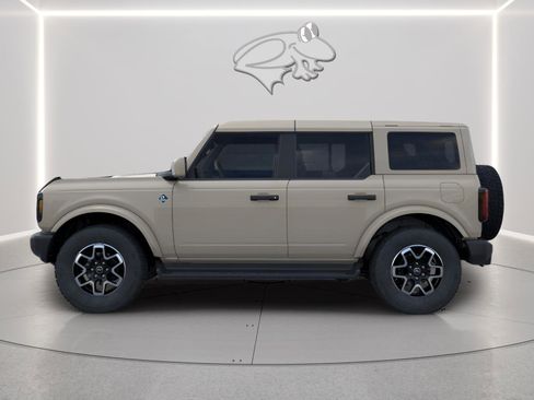 New 2026 Ford Bronco Outer Banks AWD/4WD image 3