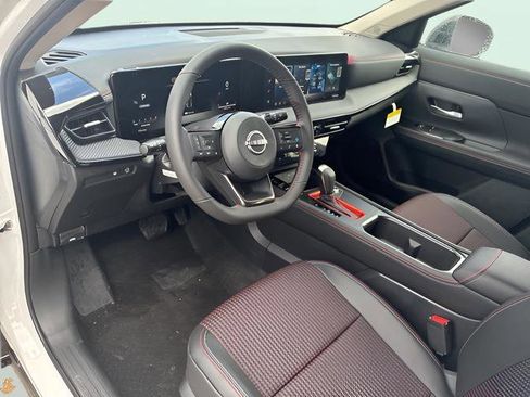 New 2026 Nissan Kicks SR FWD image 12