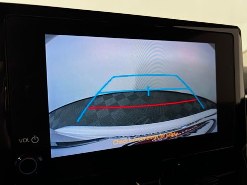 Used 2024 Toyota Corolla LE FWD image 18