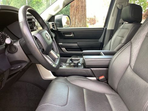 Used 2023 Toyota Tundra SR5 w/ SR5 Premium Package RWD image 3