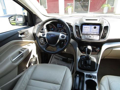 Used 2016 Ford Escape SE w/ SE Leather Comfort Package FWD image 8