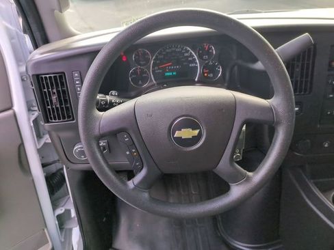 Used 2022 Chevrolet Express 2500 w/ Driver Convenience Package RWD image 19