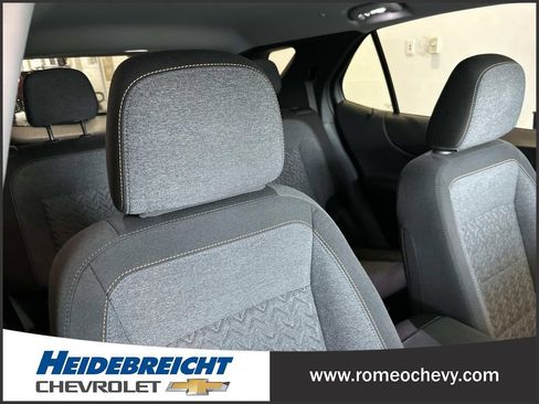 Certified 2024 Chevrolet Equinox LT w/ LPO, Floor Liner Package image 33