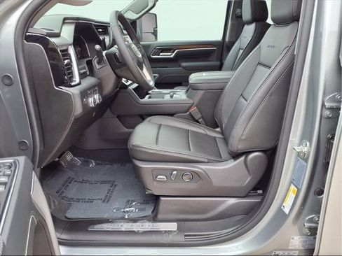 New 2026 GMC Sierra 3500 Denali w/ Technology Package image 24